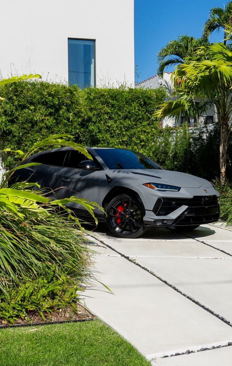 Exotic car rental Miami